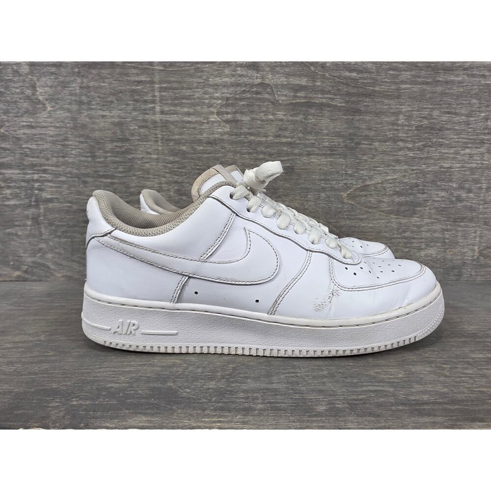Nike Air Force 1 '07 Triple White Leather Sneakers Size 9 Mens